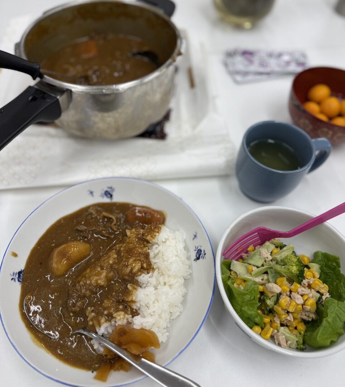 みんなでカレーを食べました！